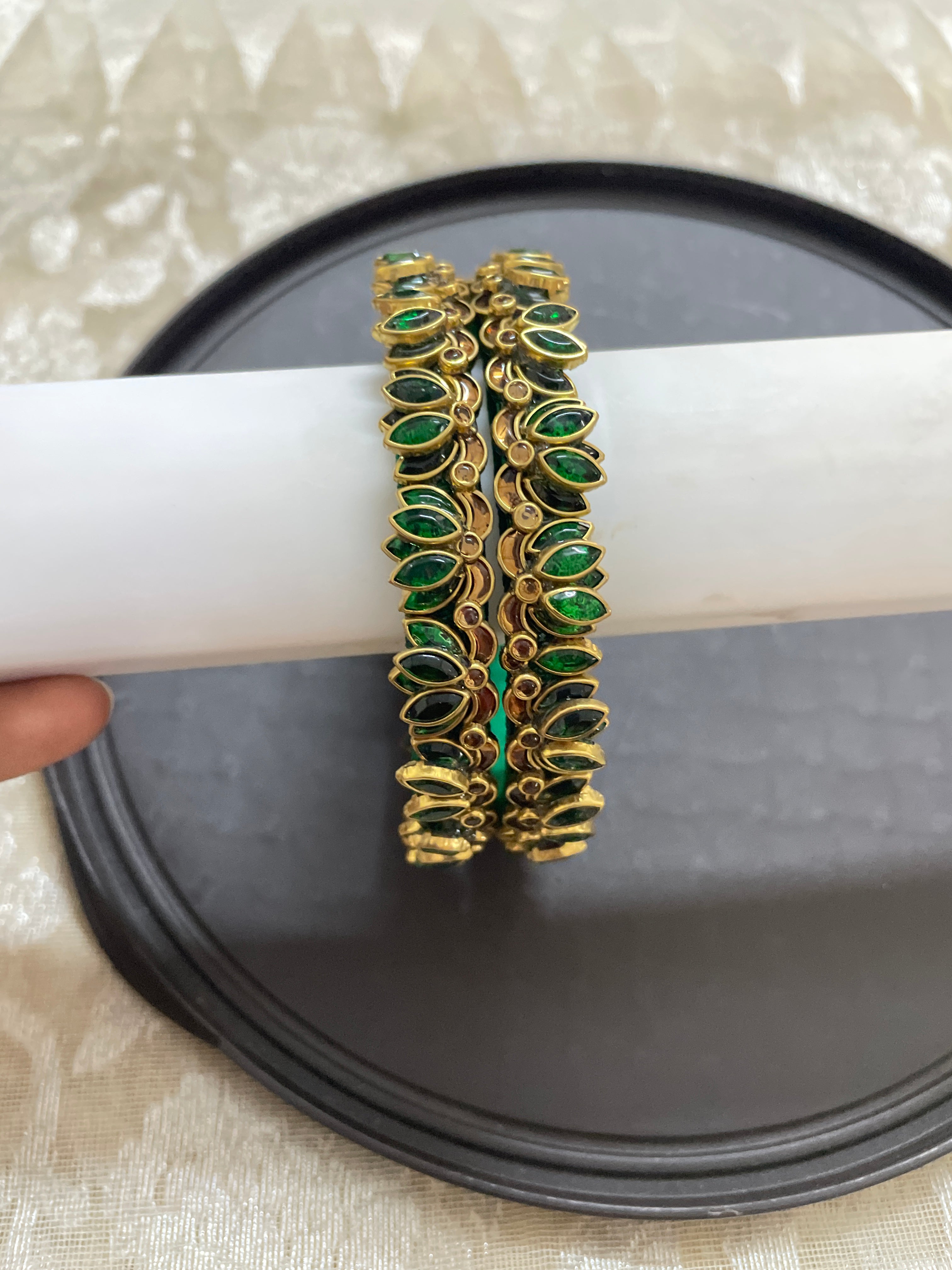 Kundan Bangles