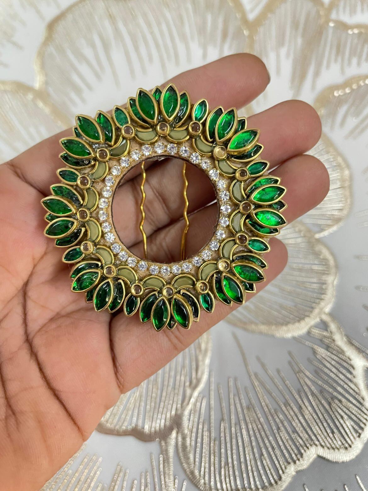 Hair brooch
